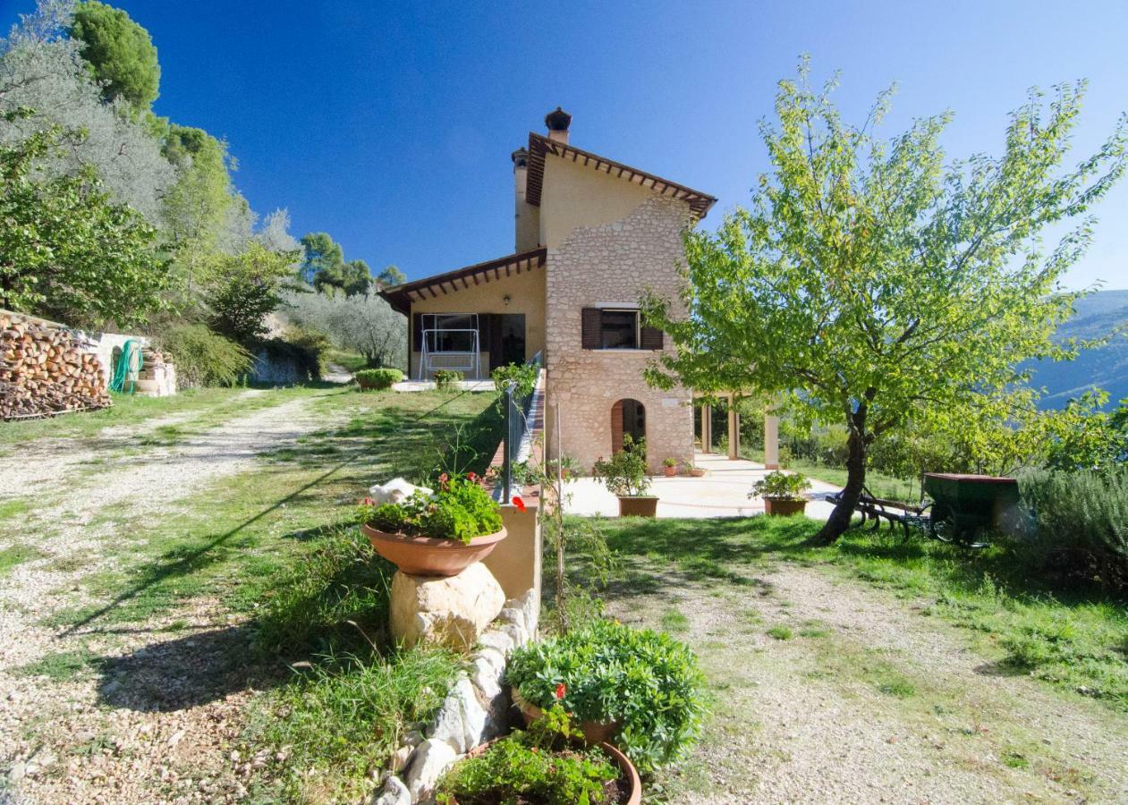 Agriturismo Il Casaletto Montefranco Exteriör bild